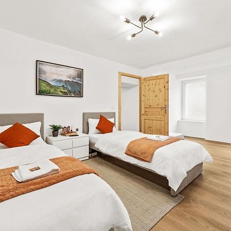 2 Zimmer Apartments, 4 Betten, Vollmoebliert,Zentrale Lage Am S-Bahnhof Berlin Kültér fotó