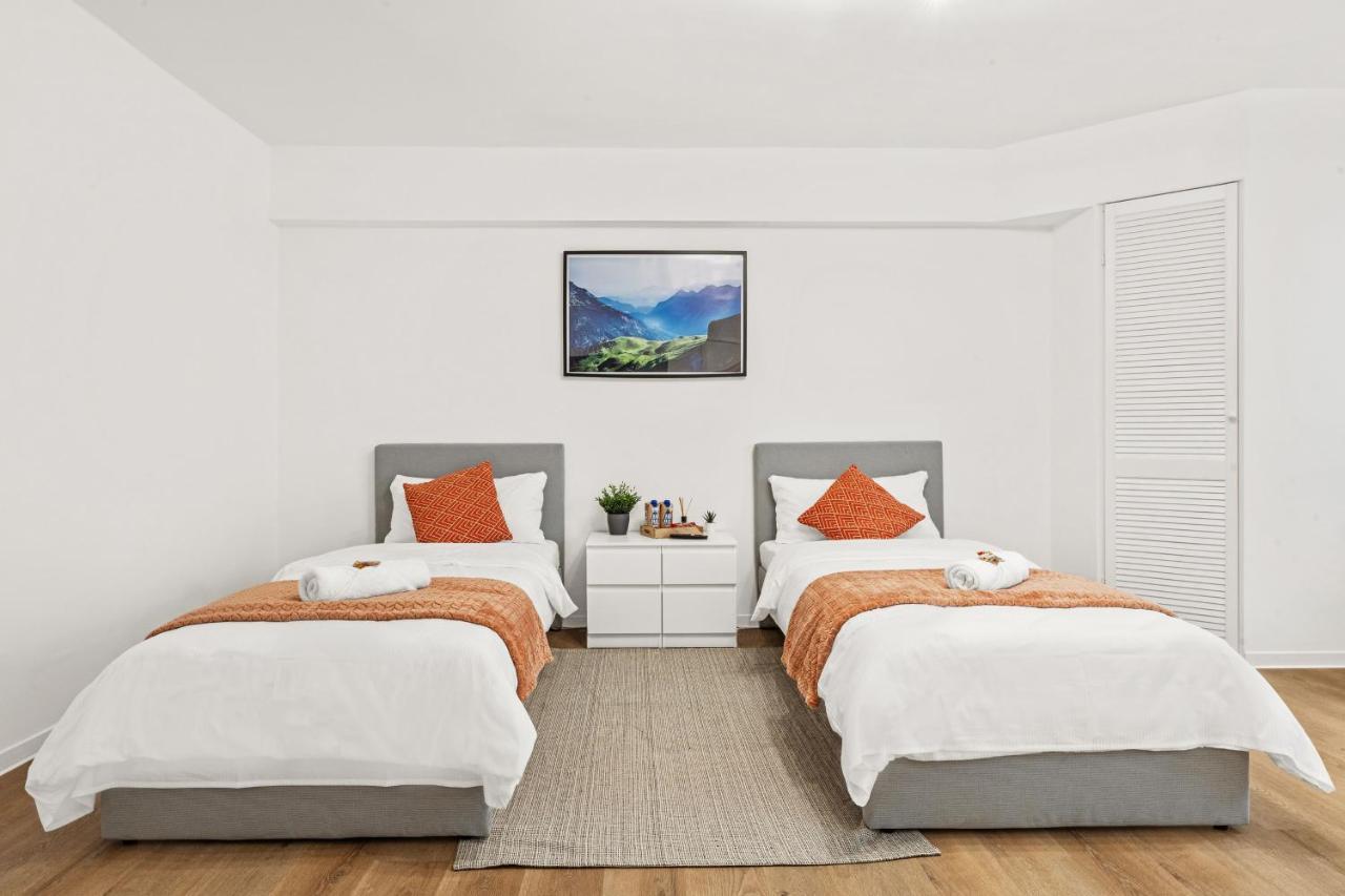 2 Zimmer Apartments, 4 Betten, Vollmoebliert,Zentrale Lage Am S-Bahnhof Berlin Kültér fotó