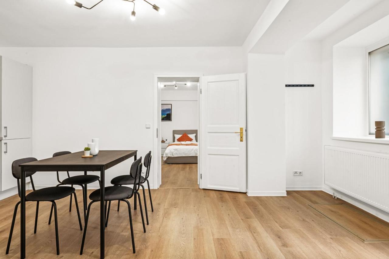 2 Zimmer Apartments, 4 Betten, Vollmoebliert,Zentrale Lage Am S-Bahnhof Berlin Kültér fotó