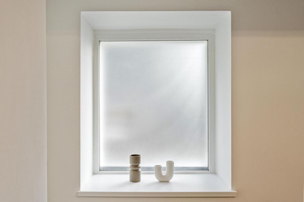 2 Zimmer Apartments, 4 Betten, Vollmoebliert,Zentrale Lage Am S-Bahnhof Berlin Kültér fotó